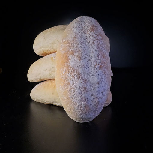 Afbeelding van Surinaamse broodjes (4 stuks voor 1,99)