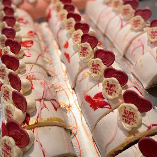 Afbeelding van Mini gebakjes opgemaakt Vierkant