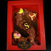 Afbeelding van Sintpakket  Zwijgend Pietje met Handgespoten Chocolade letter 26,95 excl. b.t.w.   (29,38 incl. b.t.w. )